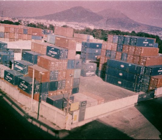 A Napoli, il festival Raise Your Zine: fanzine, magazine e photobook in stazione