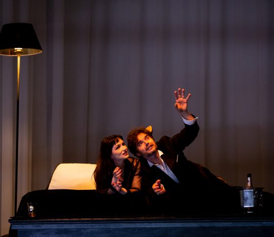 Antonio e Cleopatra, una confusa, inconsistente storia d’amore