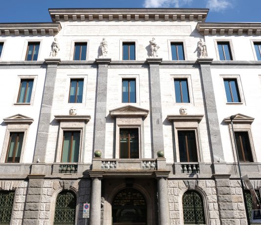 A Milano, la nuova sede della banca Ersel inaugura uno spazio dedicato all’arte Ersel, via Caradosso, Milano