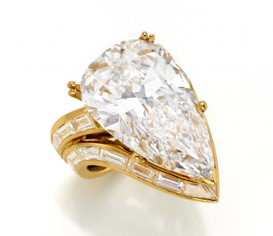 Il Ponte Casa d’Aste: gocce di diamanti, coralli e contrappunti plastici ponte aste