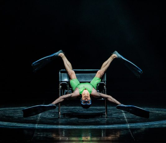 La Bauhaus reinventata di Fredy Franzutti, al Teatro Apollo di Lecce