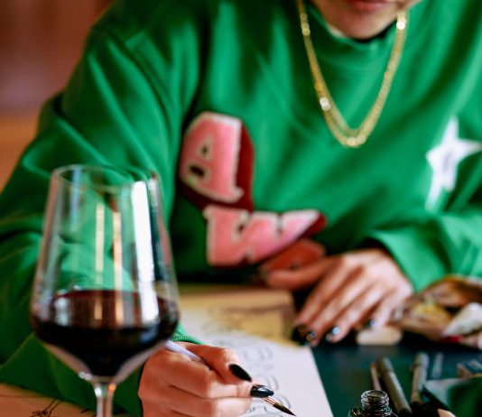 Allegri Illustratori, parte da Milano il progetto che unisce arte e vino