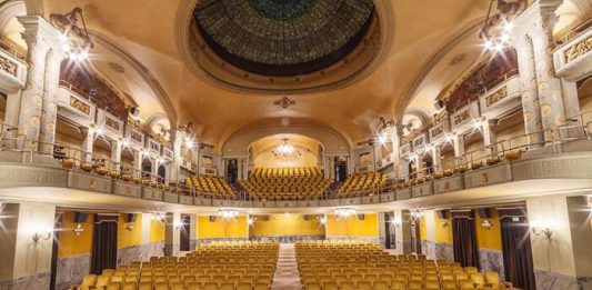Salvate il cinema Odeon di Firenze: la lettera degli operatori della cultura