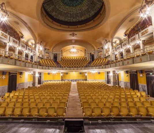 Salvate il cinema Odeon di Firenze: la lettera degli operatori della cultura