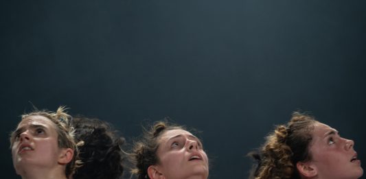 Right, ovvero la bestialità umana e la violenza del potere