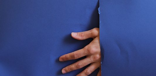 FMAV PRESENTA “THE SUMMER SHOW” I giovani artisti di FMAV Scuola di alta formazione in mostra a Modena a conclusione del percorso didattico. Tre le mostre: In/Drafts/Out, Dopo tutto e La Fabbrica blu