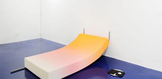 Dubbi, deviazioni e ambiguità del mondo, per cinque artisti in mostra a Lecce