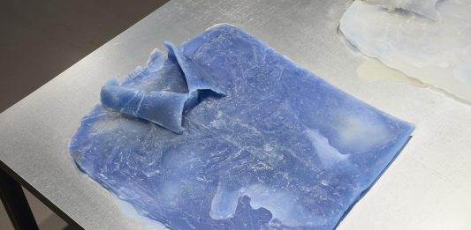 Disfuzioni della materia e cortocircuiti di senso: la ricerca di Letizia Calori