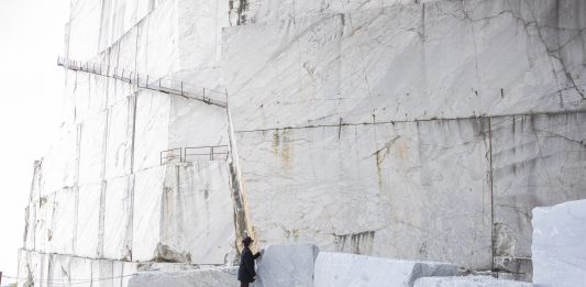 Tra interior design e ghiacciai: le tre vincitrici del Premio Henraux 2022