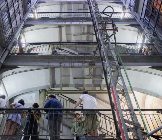 Un condominio prezioso: tre nuove installazioni per Quartiere Latino