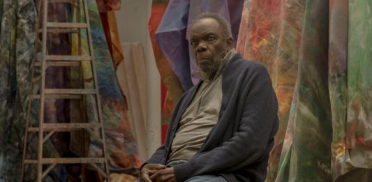 Morto Sam Gilliam, maestro dell’Astrazione e della pittura drappeggiata sam gilliam