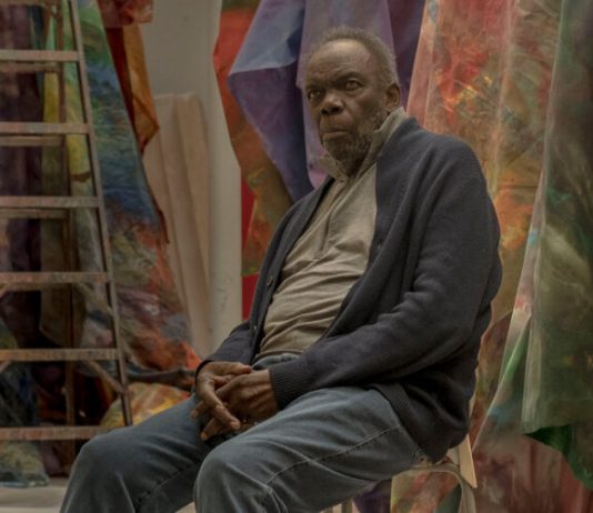 Morto Sam Gilliam, maestro dell’Astrazione e della pittura drappeggiata sam gilliam