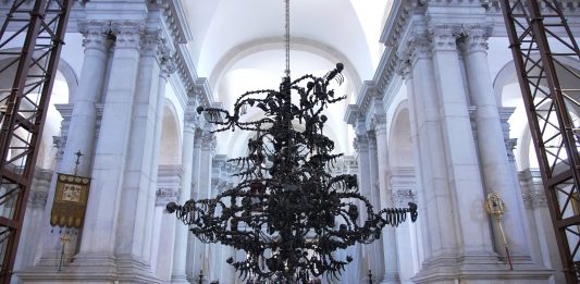 ‘La Commedia Umana’: Ai Weiwei a Venezia con Berengo Studio. Intervista all’artista