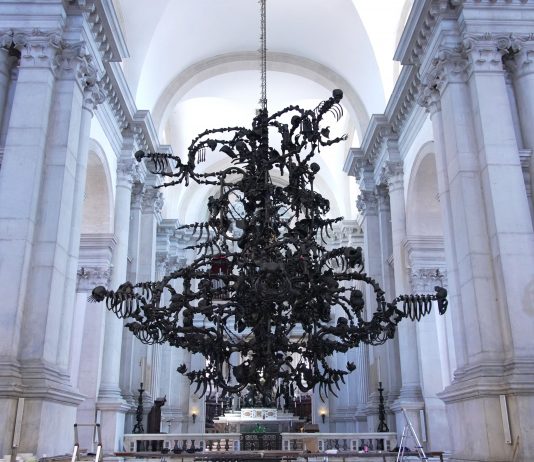 ‘La Commedia Umana’: Ai Weiwei a Venezia con Berengo Studio. Intervista all’artista