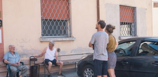 Prospettive 2022, arte diffusa in Emilia Romagna #1: intervista ad Antonello Ghezzi Il duo Antonello Ghezzi presso la città di Cento. Ph Giorgia Tronconi