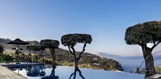 Un’arcadia cyberpunk: installazioni dei fratelli Perone a Villa Fiorella