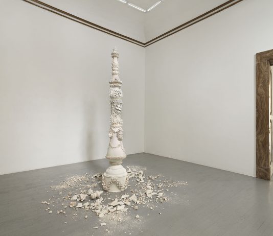 Stupore della scultura, festa e catastrofe di Diego Cibelli alla Galleria Artiaco