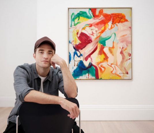 Da vampiro a curatore. Robert Pattinson protagonista da Sotheby’s NY pattinson sotheby's