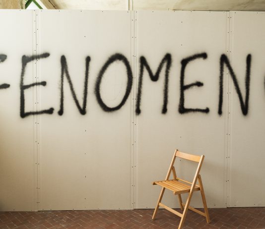 Spazi onirici e prospettive insolite: la mostra di Superblast da Manifattura Tabacchi