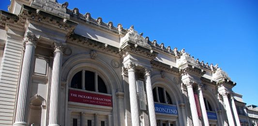 Il Metropolitan di New York restituisce 21 reperti archeologici all’Italia