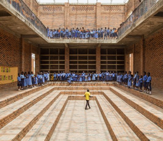 Eataly per l’arte. A Verona apre E.ART.H con Mahama e Corbijn