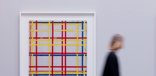 Abbiamo visto un’opera di Piet Mondrian sempre dal lato sbagliato opera mondrian sottosopra