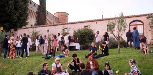 Casting the Castle III: sulla durata di una mostra in loop