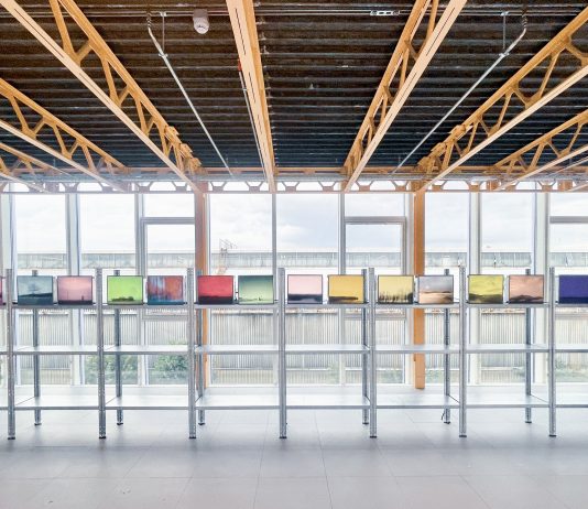 SUPERLAB: apre il grattacielo orizzontale di Bicocca, a Milano