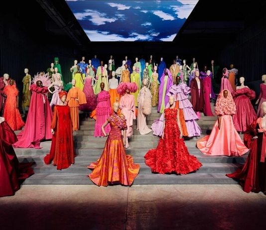 Forever Valentino: in Qatar la mostra che celebra la storia della maison