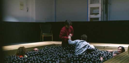 Con FAROUT Festival, BASE Milano diventa il pianeta delle Live Arts