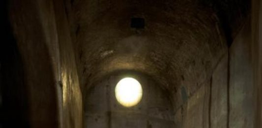 Effimero contro il tempo: l’opera di Gian Maria Tosatti a Castel Sant’Elmo torna fruibile