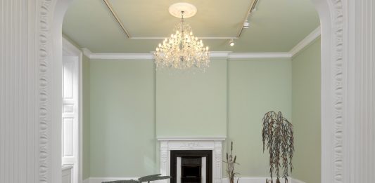 Una nuova galleria per MASSIMODECARLO a Londra: si parte da Ofelia