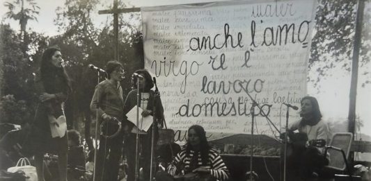 Arte, maternità, femminismo: Grossi Maglioni in dialogo da AlbumArte