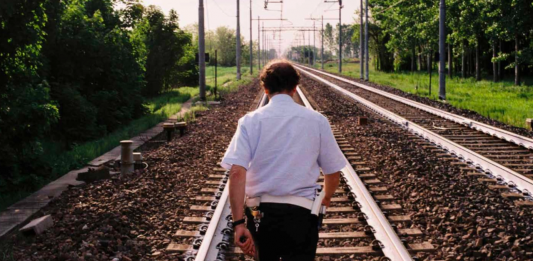 Storie ordinarie di straordinaria realtà: intervista al regista Alessandro Comodin