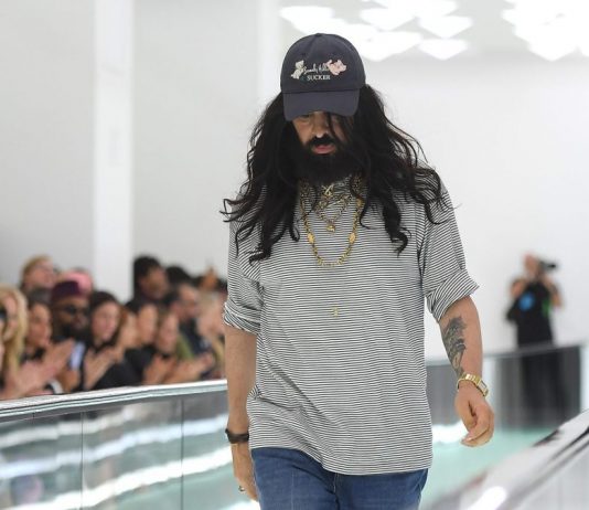 La fine di un’era: dopo sette anni, Alessandro Michele lascia Gucci