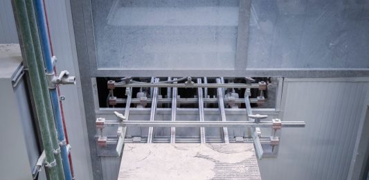 Marazzi sostiene la creatività contemporanea e la valorizzazione del territorio