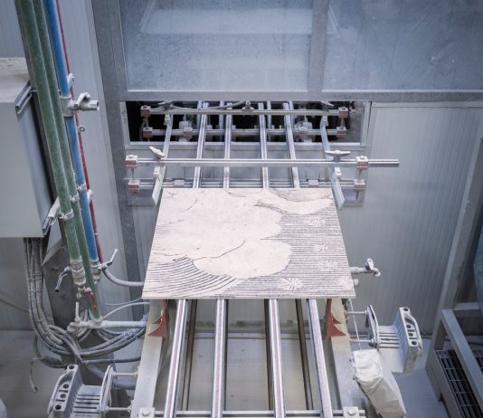 Marazzi sostiene la creatività contemporanea e la valorizzazione del territorio