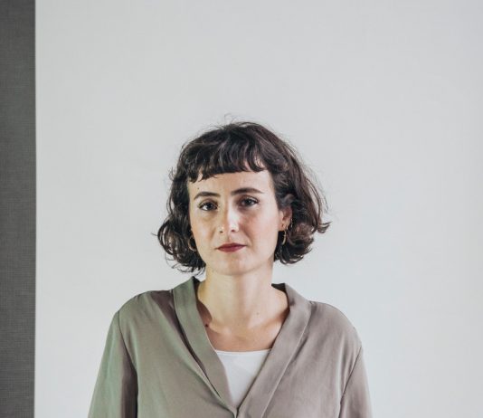 Rebecca Moccia vince ArteVisione 2022 con il Ministero della Solitudine