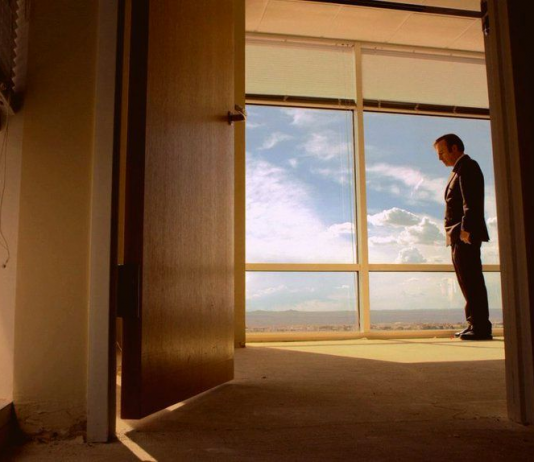 Che serie tv guardiamo durante le vacanze di Natale? 4 titoli da vedere e rivedere durante le feste Better Call Saul