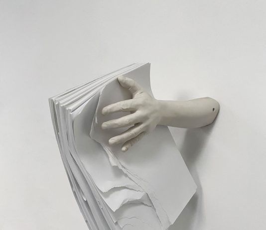 Alla GAN di Napoli, l’arte delicata e vibrante di Marisa Albanese