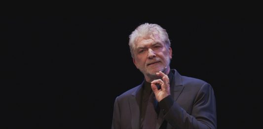 Su ITsART “Gioele Dix in: Il mio Gaber. Inediti e altre note”