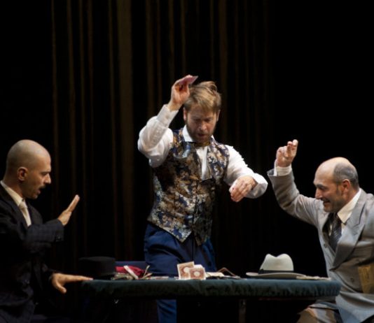 Al Teatro Piccinni di Bari, tutta l’attualità del Giuocatore di Goldoni Il Giuocatore, Compagnia del Sole