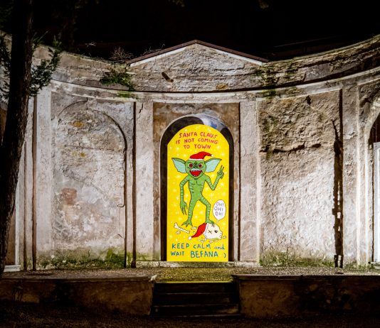 Keep Calm e Christmas Party: a Rovereto, due installazioni di Laurina Paperina