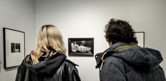 Guardare chi guarda: ritratti da tre mostre di tre fotografi americani