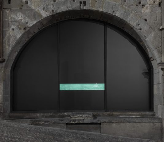 Yohaku, l’installazione site-specific del collettivo damp nello Spazio Volta di Bergamo