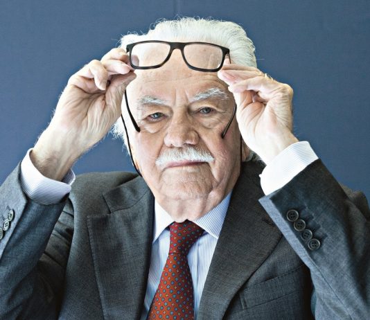 Morto Alberto Asor Rosa: si spegne la voce della critica letteraria Alberto Asor Rosa morto