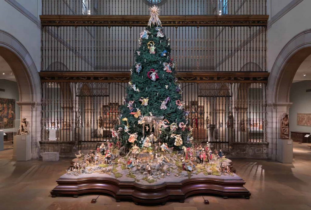 L'albero di Natale al Met di New York