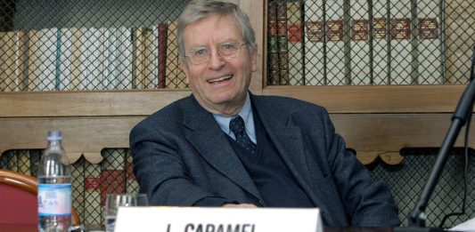 Breve profilo di un Maestro: ricordando Luciano Caramel