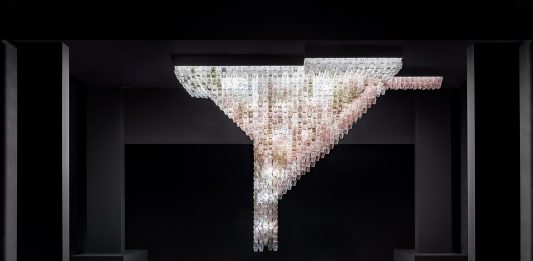 Le grandi installazioni di Venini: Luce 1921 – 1985 a Venezia prorogate al 9 luglio 2023