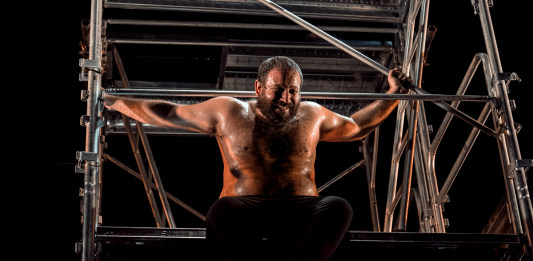 La pietà di Barabba: il testo di Antonio Tarantino debutta al Teatro Kismet di Bari